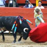 Faena de Borja Jiménez en Lima durante la tercera corrida