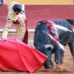 Calita cortando dos orejas en la Plaza Jorge Aguilar "El Ranchero"