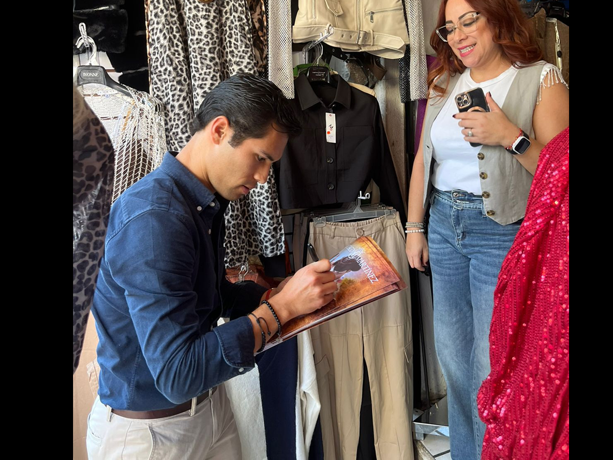 Francisco Martínez invita a la Corrida de Navidad en Uriangato.