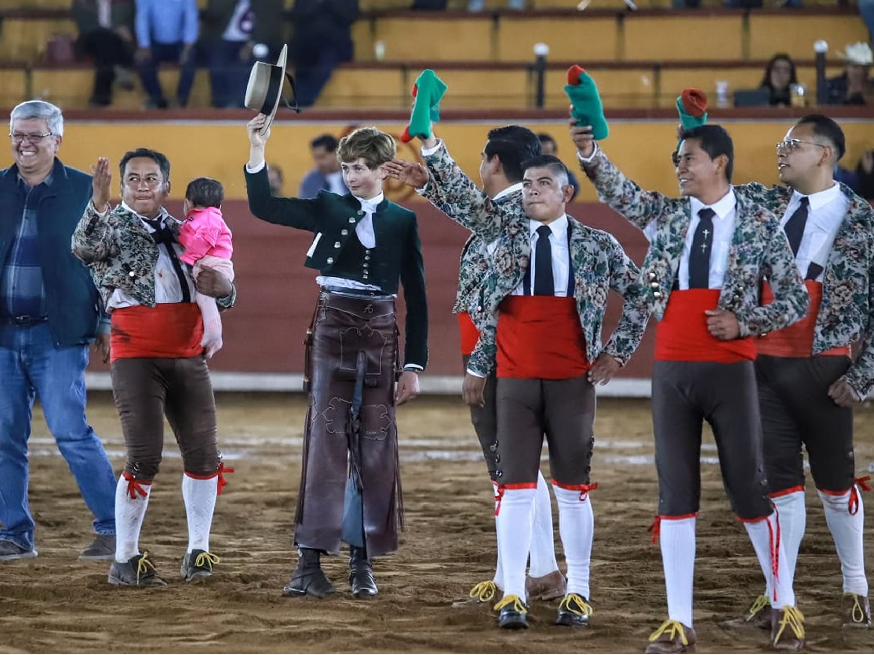 ANDRÉ CORTA LA ÚNICA OREJA en LA NOVILLADA DE TLAXCALA
