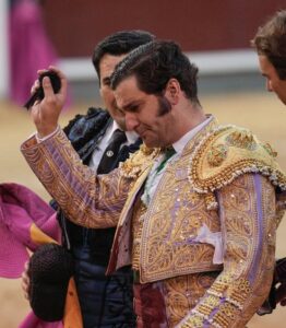 WhatsApp-Image-2025-10-13-at-4.06.00-PM