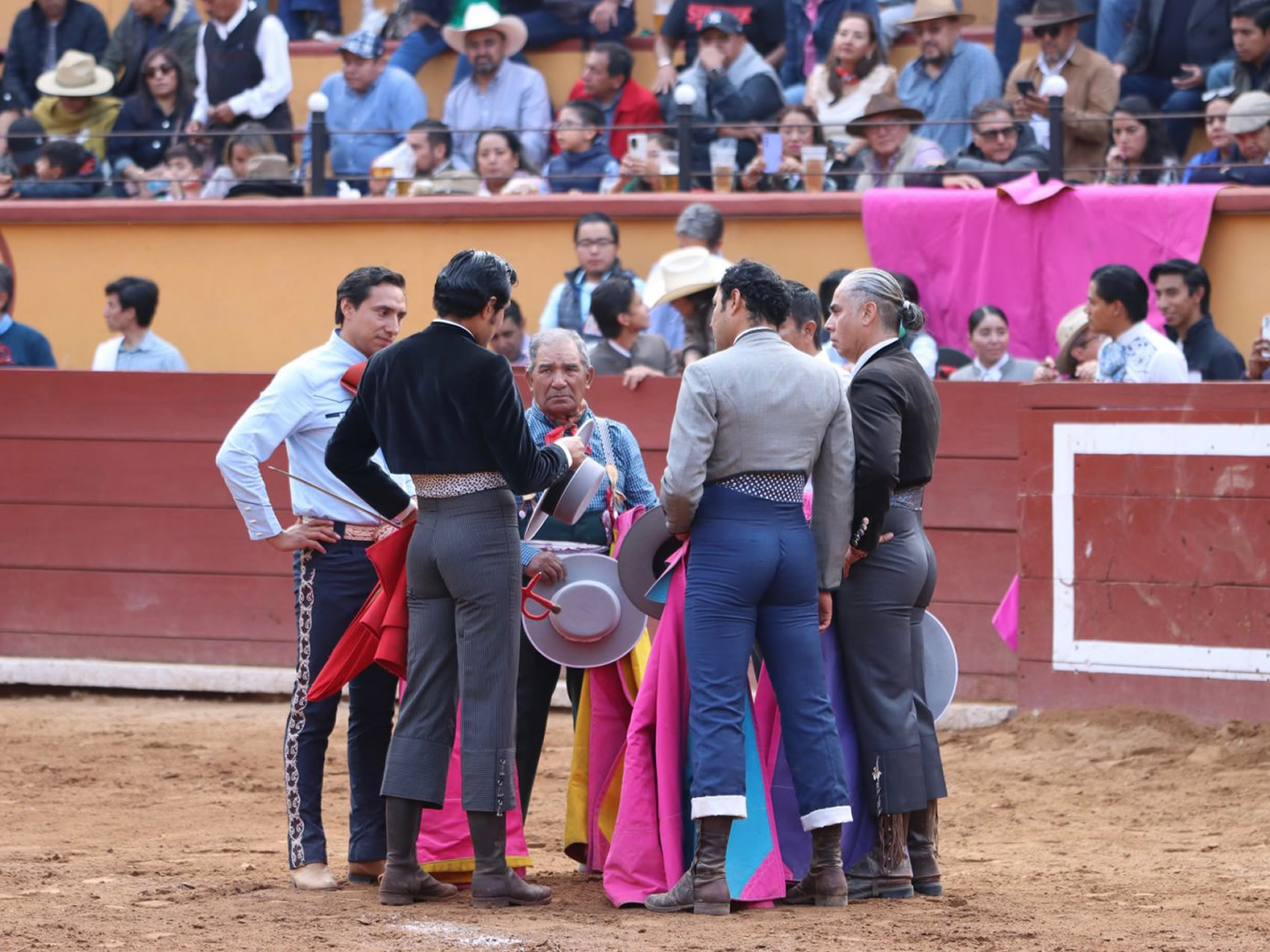 Marino Ortega y José Luis Angelino cortan dos orejas en Tlaxcala