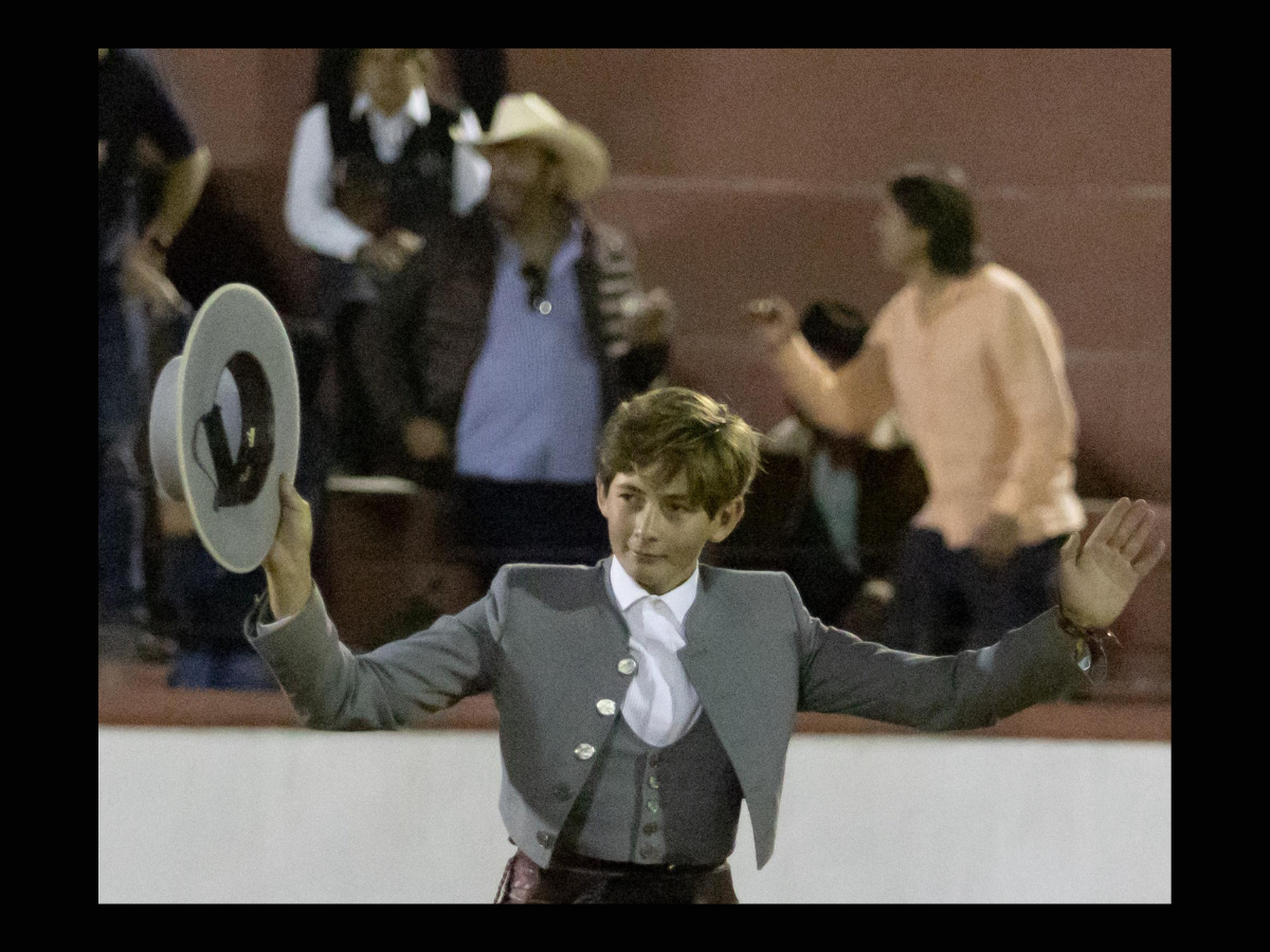 PUERTA GRANDE PARA ANDRÉ EN TEXCOCO