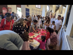 REVOLERAS DE COLORES REGRESA A LAS VENTAS